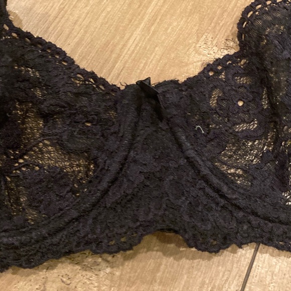 Size 36C Lace  Bra - Picture 8 of 12